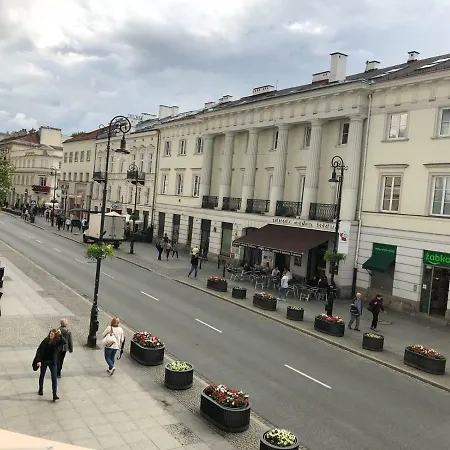 Nowy Swiat 38 *